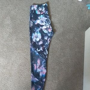 Fabletics XL Patterned Leggings